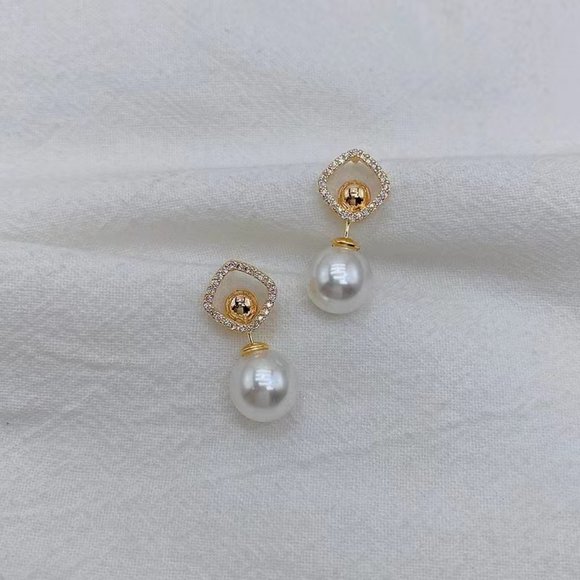 Ear rings for sale - Picture 7 of 7